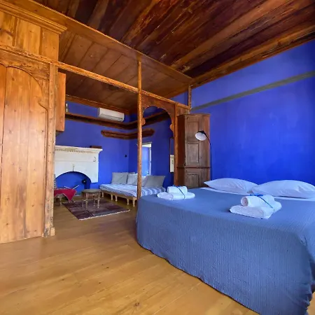 Kasa Antika Casa de Férias *